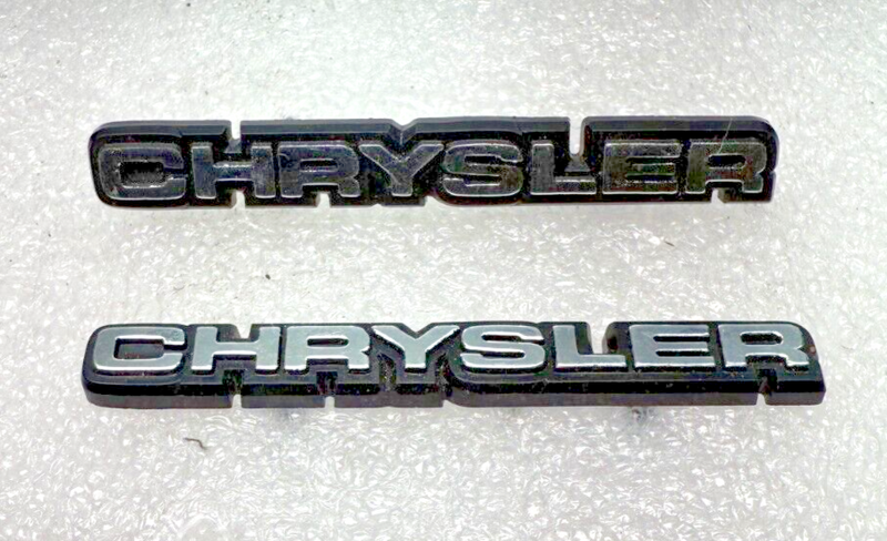 (1) NOS 1982 - 1989 Chrysler Fifth Avenue DASH EMBLEM 83 84 85 86 87 88 B32-152