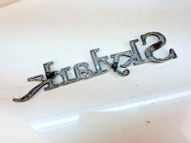 OEM 1968 - 1972 Buick Skylark Emblem Badge Nameplate Script Trim 69 70 B32-260