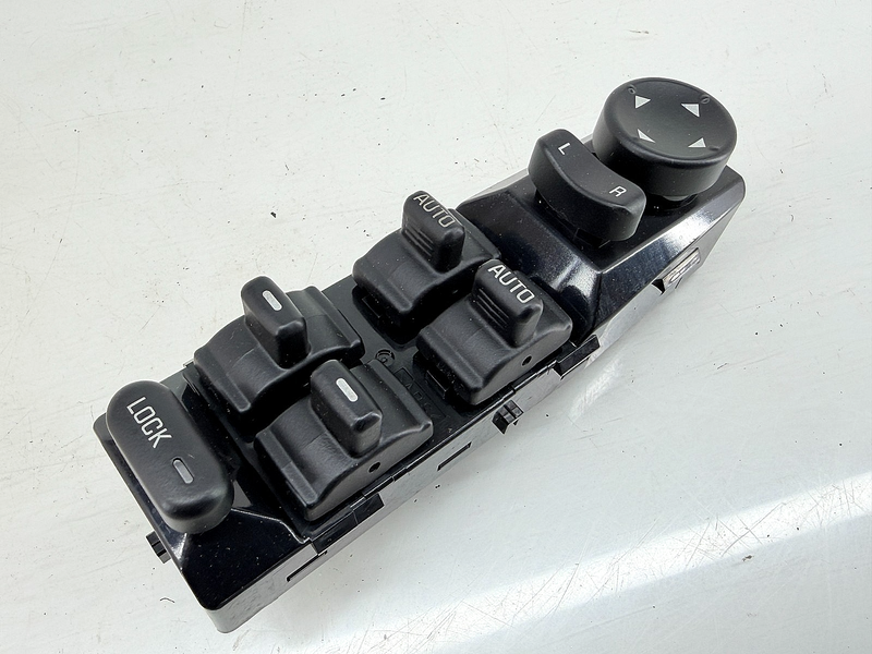 OEM 2000 - 2005 BUICK LESABRE Driver Door Window Switch Control 25654433 C30-41