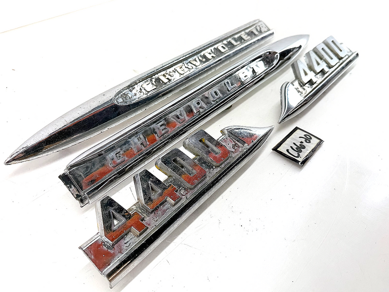 OEM 1955 1956 Chevrolet 4400 PAIR Front Fender Spears 3726805 / 3726753 C66-20