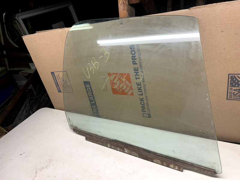 73-80 Chevy GMC K5 Blazer Suburban RH DOOR GLASS WINDOW GREEN SQUARE BODY U3B-3
