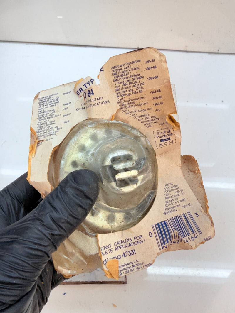 NOS Vintage Stant Oil Filler Cap for 1959 - 1964 Ford Pass & Trucks BCO64 B69-29