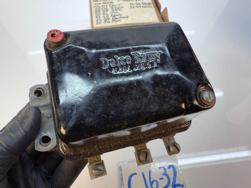 NOS 1952-56 DELCO Remy GMC Nash Packard Voltage Regulator 52 53 1118732 C16-32