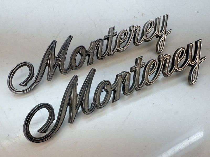 VINTAGE OEM 1971 1972 MERCURY MONTEREY PAIR SCRIPT EMBLEM BADGE E5-32