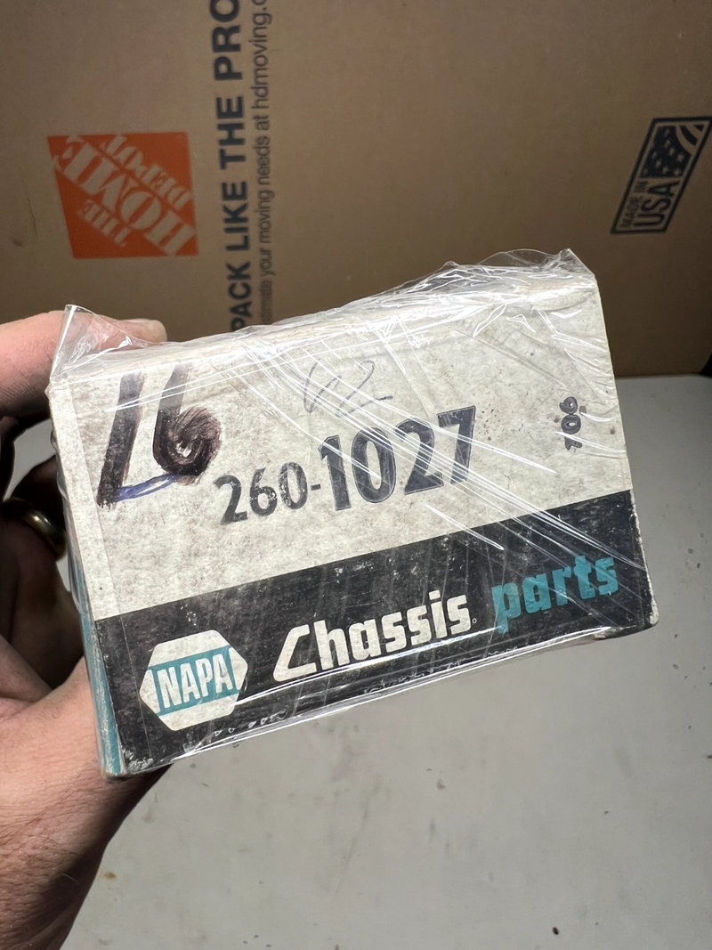 NOS Thunderbird 61-66 NAPA 260-1027 SUSPENSION Front Upper BALL JOINT U1C-B6-16