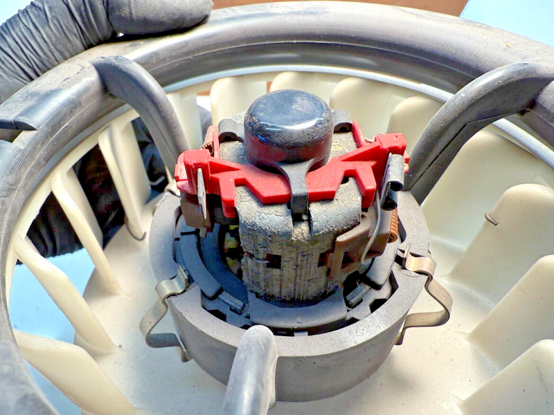 NOS BEHR BLOWER MOTOR 000 835 65 02 MERCEDES W108 W109 NEW OLD STOCK C8-1