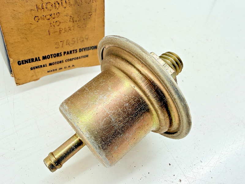 (1) NOS 1958 - 1962 Chevy Corvette Impala Trans. Vacuum Modulator 3745169 C71-68