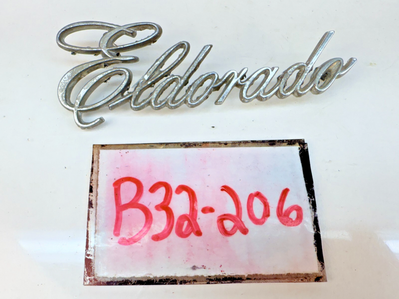 OEM 1986 - 1989 Cadillac Eldorado Trunk Emblem Vintage Script 20082823 B32-206