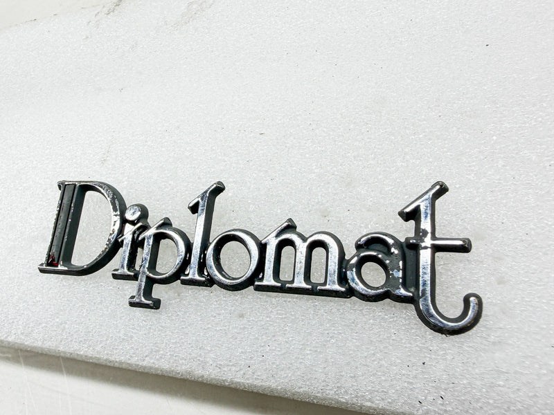 OEM 1978 - 1983 DODGE DIPLOMAT FENDER EMBLEM MOPAR 4017344 E10-91