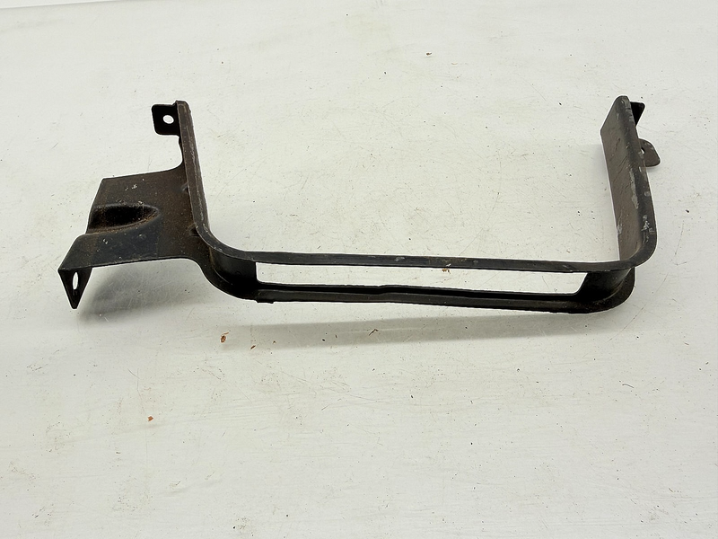 NOS 1971 1972 FORD GALAXIE LTD GRILLE SUPPORT BRACKETS D1AZ-8183-A C58-10