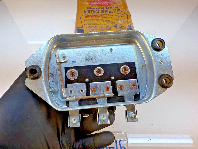 NOS HD WIZARD L-3677 VOLTAGE REGULATOR GMC PACKARD NASH STUDEBAKER KAIS C16-15
