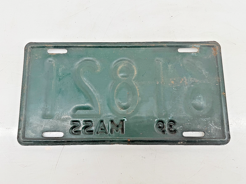 Orig. Paint 1939 61821 Massachusetts License Plate Sign MA 61.821 C76-38