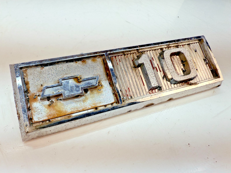 OEM 1965 Chevy Truck C10 Side Emblems 3856094 Chevrolet Half Ton E6-104