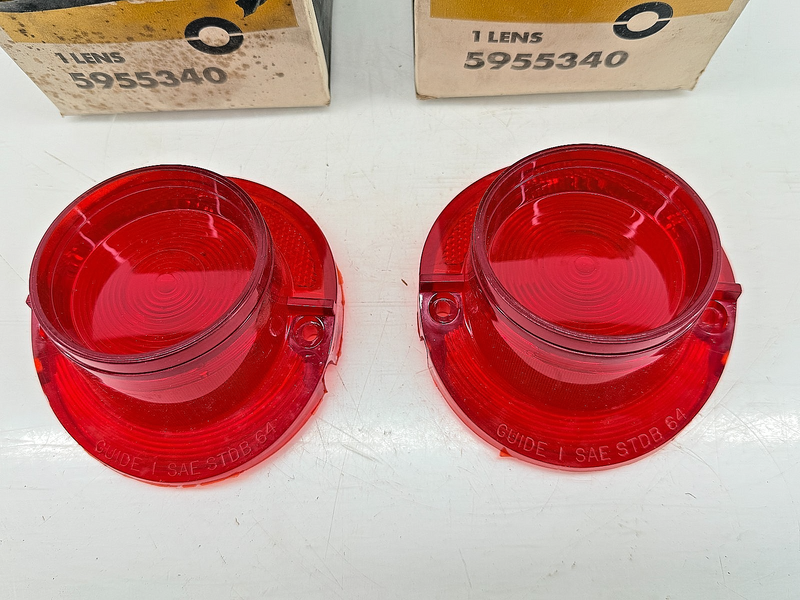 NOS 1964 Chevrolet Biscayne Tail Light Lens Pair SAE STDB 64 5955340 C71-2