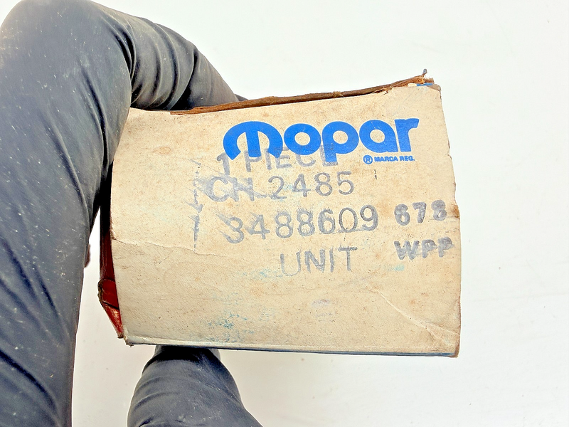NOS 1964 - 1974 Chrysler Dodge Plymouth Oil Pressure Sending Unit 3488609 C75-20