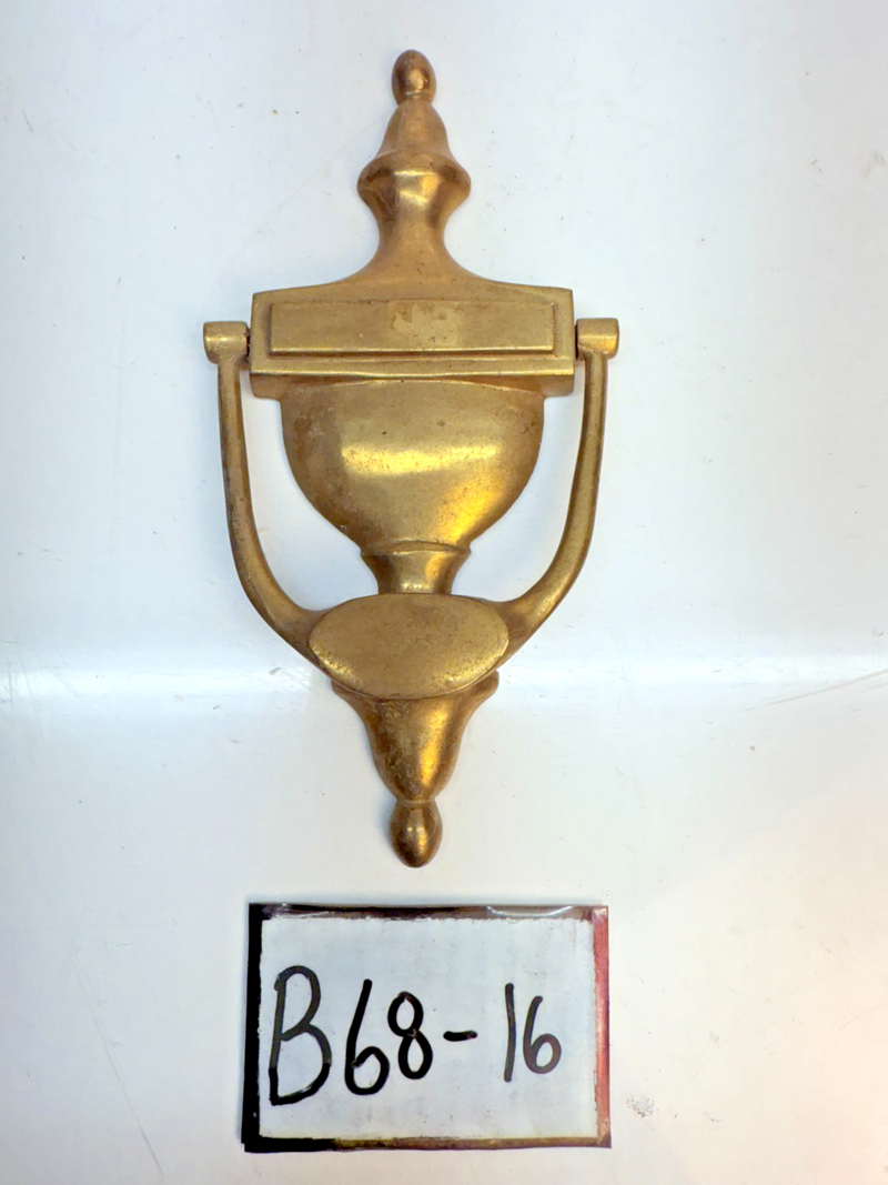 VINTAGE ANTIQUE BRASS TRADITIONAL DOOR KNOCKER 7.5" B68-16