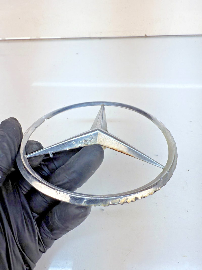 Mercedes W108 W109 W111 W112 Boot Trunk Lid Star Badge Emblem 1117585158 B32-280