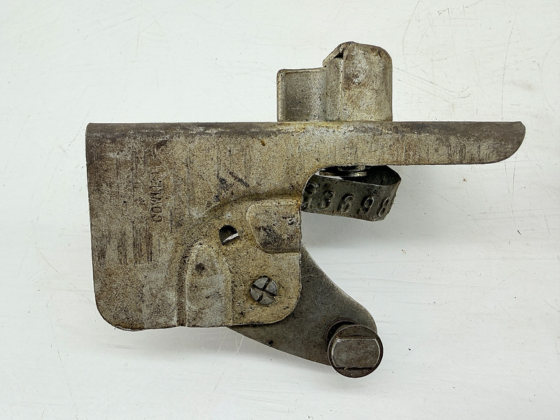 (1)- NOS 1952 1953 1954 1955 Chevrolet Front Door Lock RH GM 3698814 C70-10