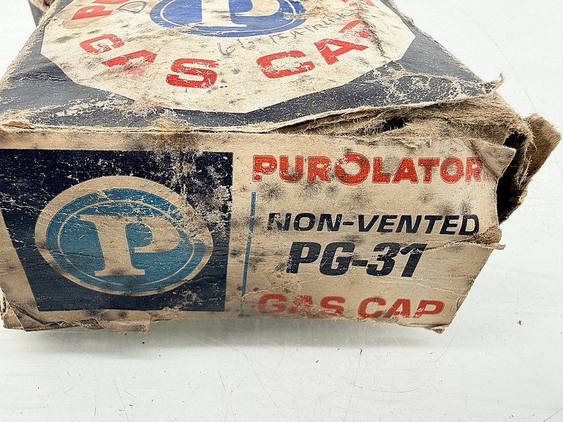 NOS 1953 - 1970 Ford Edsel Lincoln Massey Gas Fuel Petrol Cap PG-31 C77-65
