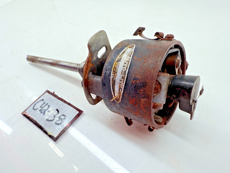 OEM Autolite IAT-4012 Distributor Willys Jeep L134 CJ2A CJ3A MB GPW 1940s C42-38