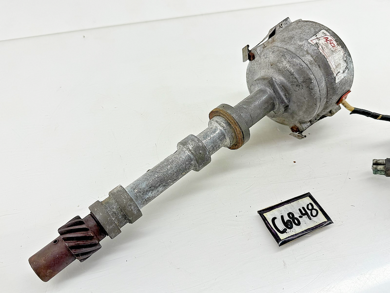 Vintage Accel 39100 Elect. Tach Drive Distributor Chevy SBC BBC 350 454 C68-48