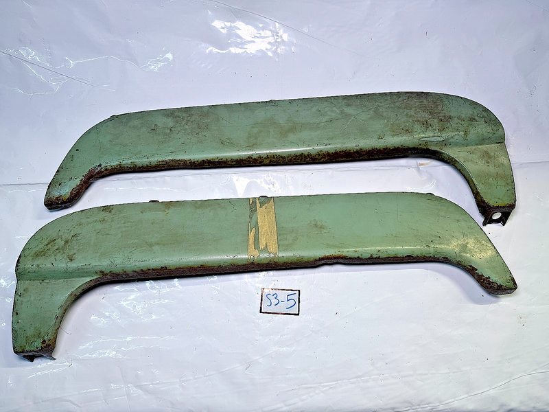 Vintage 1960s - 1970s Car Truck Fender Skirts Unknown Model S3-5
