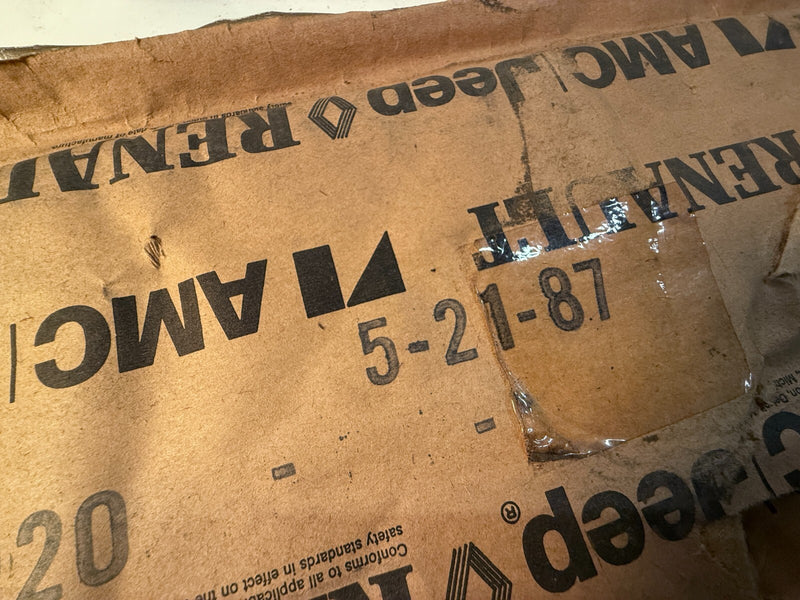 NOS OEM Renault Cherokee Sun Visor Shade 8955011920 B7-22