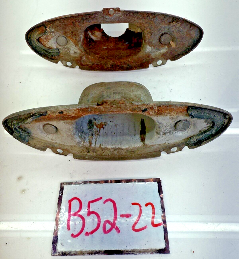 Vintage Original 1949 Ford Pair of Taillight Housings Tail Light 49 B52-22