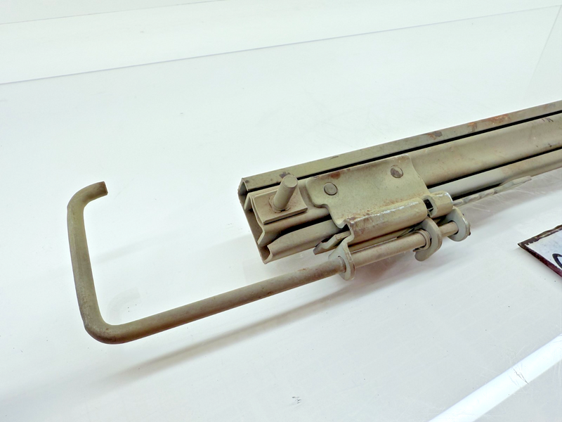VINTAGE GPW Jeep Willys MB WW2 Wagon / Sedan Drivers Adjustable Seat Track C35-4