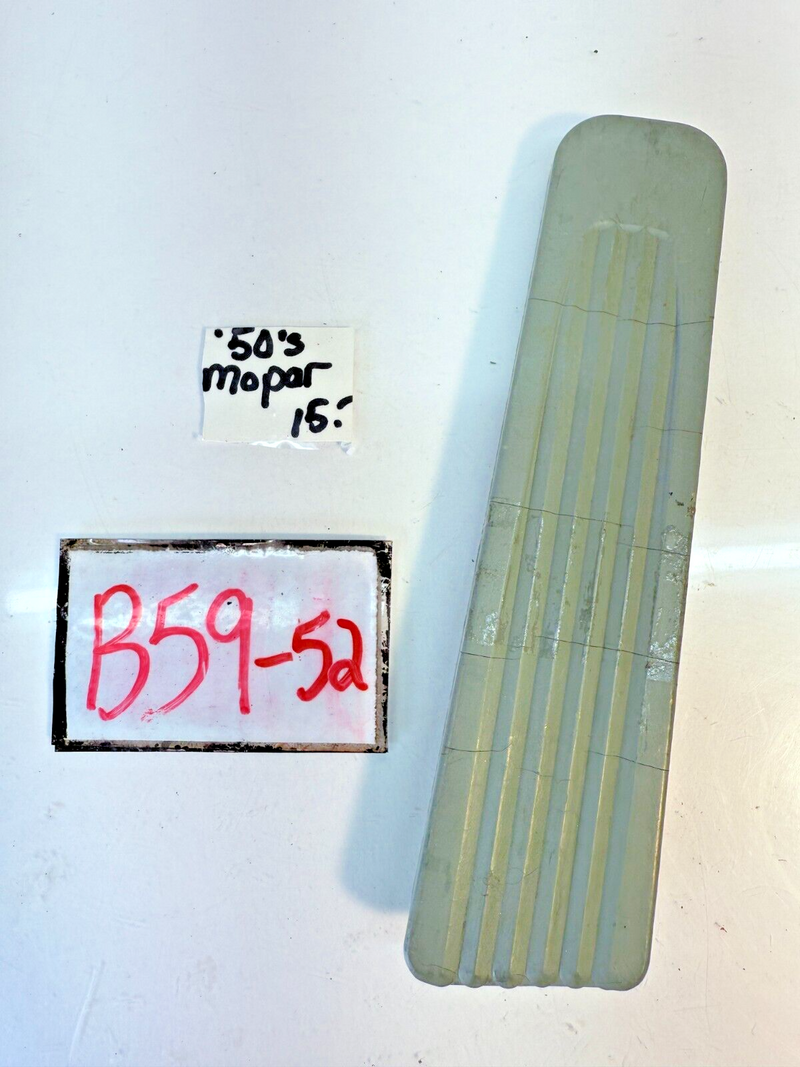NOS 1955 1956 PLYMOUTH DODGE DESOTO GAS PEDAL ACCELETOR 26-C-531 55 56 B59-52