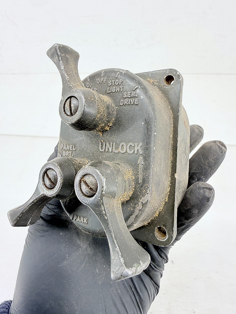 Military Humvee WILLYS Jos Pollack Headlamp Headlight 3 Lever Switch AR-7 C48-39