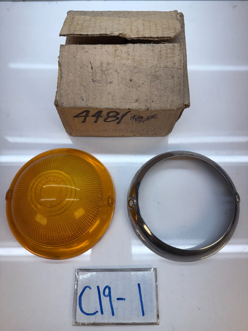 NOS Peugeot 403 Front Turn Signal Light Lens Amber Set 4481 408680 C19-1
