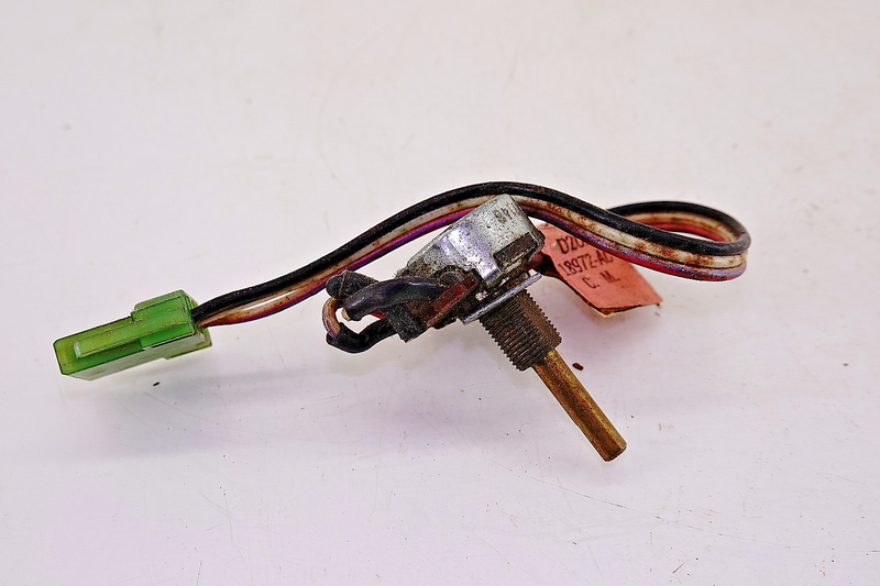 NOS 1971 1972 Ford Galaxie Rear Radio Speaker Volume Control Pinto Maverick C54