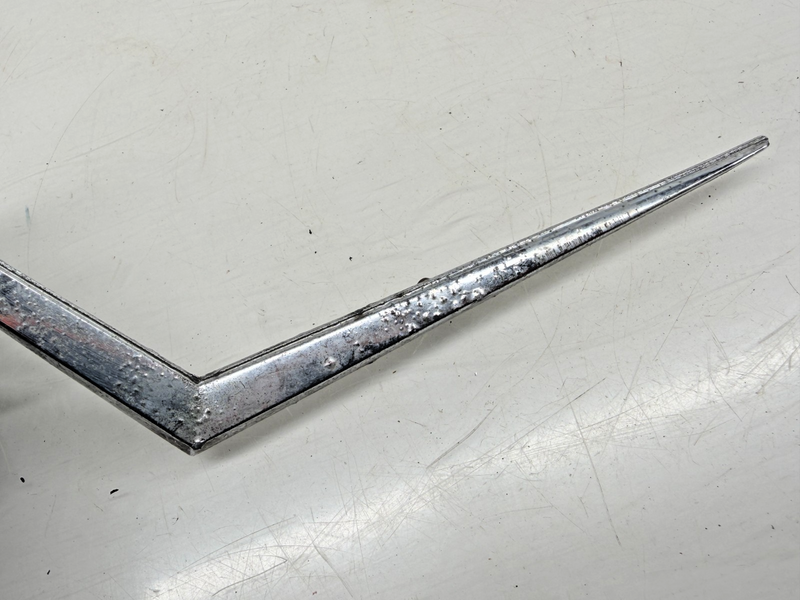 OEM 1977 - 1979 CADILLAC DEVILLE "V" CHROME METAL TRUNK DECK LID EMBLEM 3076644