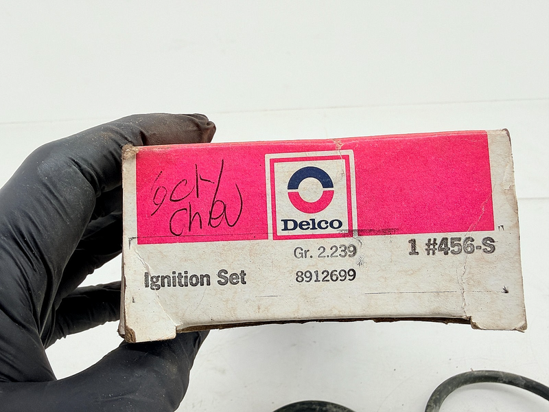 NOS DELCO IGNITION CABLES / SPARK PLUG WIRE SET GM 8912699 456-S C73-12
