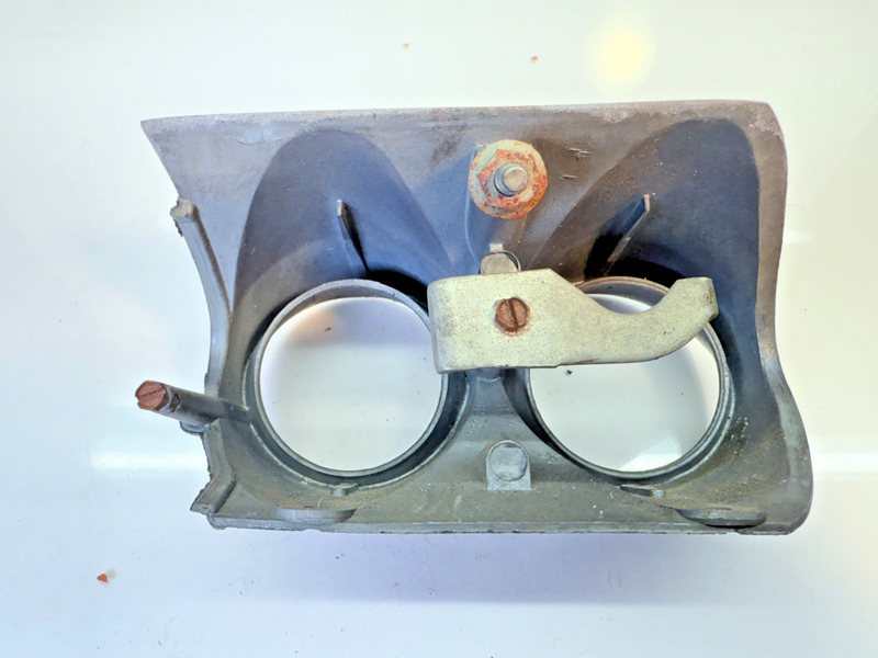 OEM 1959 - 1960 Chevy Impala Belair El Camino LH Gauge Housing 1586359 B44-27