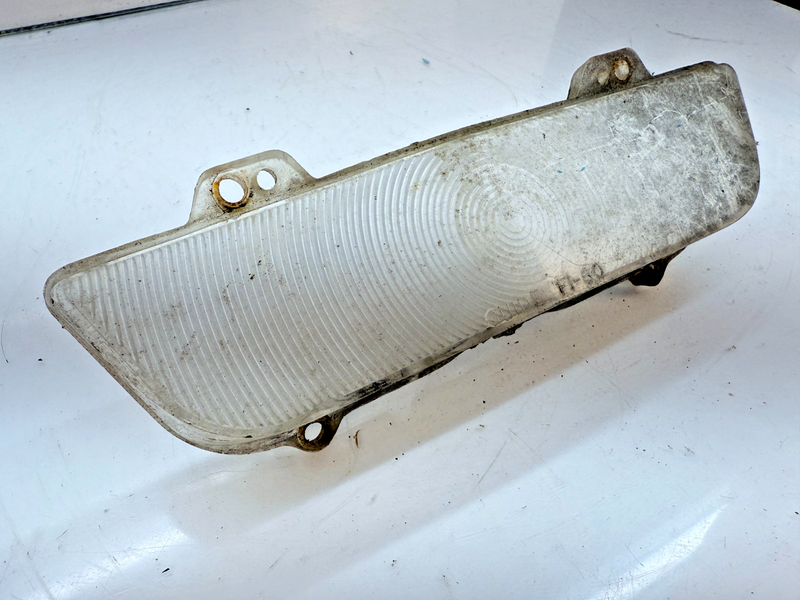 OEM GM DELCO 1960 Chevy Impala GUIDE LENS 5951117 GUIDE F1-60 B80-15