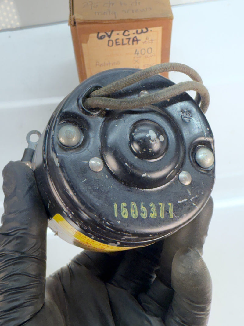 (1) NOS DELTA HEATER MOTOR 400 - ROTATION C.W - 5/16" SHAFT DIAMETER 6V C19-18