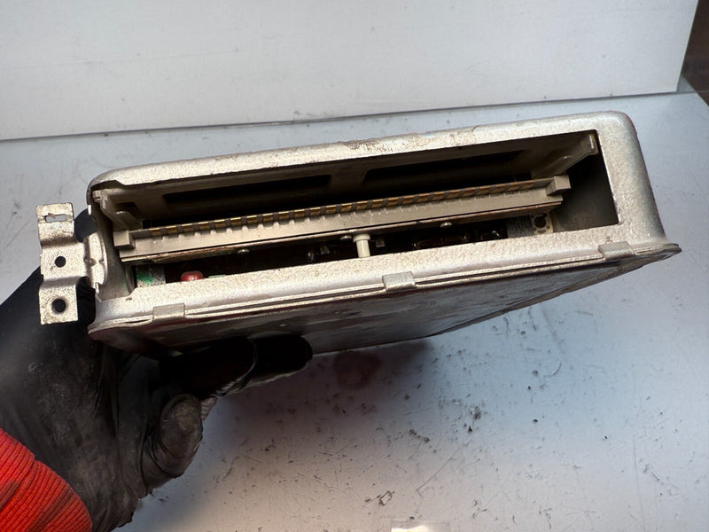 OEM BOSCH 0 280 000 048 ECU ECM Volkswagen Type 3 311906021E C6-13