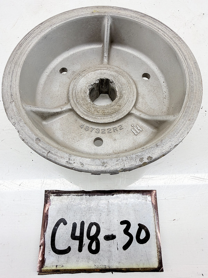 Original IH Cub Cadet Spindle Pulley 467322 R2 C48-30