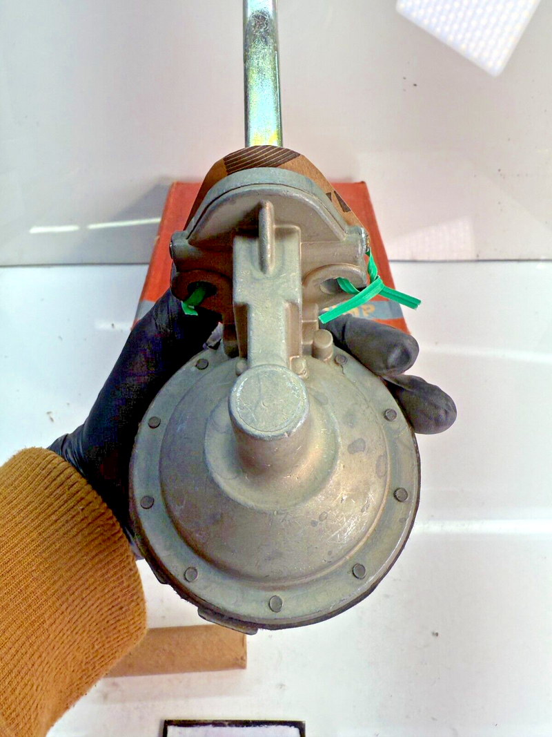 NORS Fuel Pump 1967 Mercury Comet Monterey 427 CI V-8 Eight Cylinder 40182 F-102