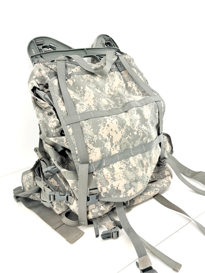 US Army MOLLE II Modular Lightweight Rucksack Backpack ACU/UCP Digital Camo 2