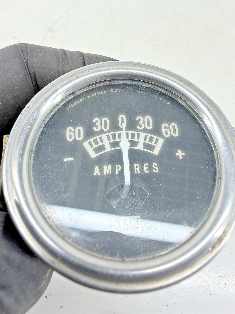 Vintage 1950s - 1960s Hot Rod Stewart Warner Ammeter 60 Amp Gauge 827477 C39-61