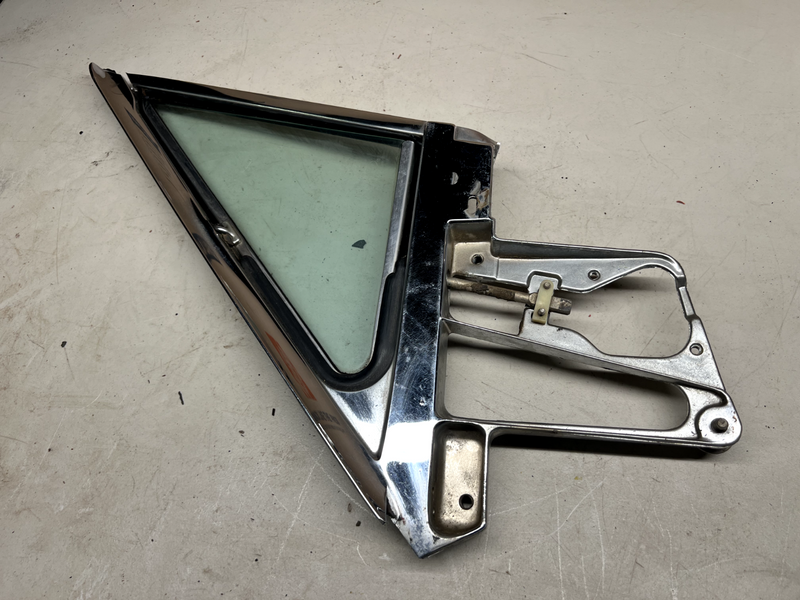 1964-1966 THUNDERBIRD WING VENT WINDOW GLASS PASSENGER RIGHT SIDE 64 65 66 U3B-7