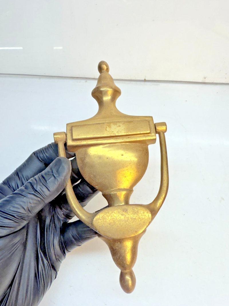 VINTAGE ANTIQUE BRASS TRADITIONAL DOOR KNOCKER 7.5" B68-16