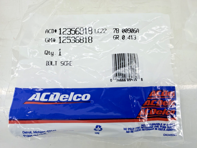 (36) NOS GM Performance Valve Cover Bolt  Kit C4 Corvette Chrome 12356818 C49-31