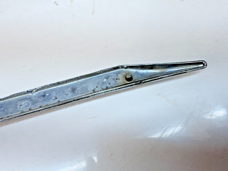 OEM 1973 - 1976 Ford Ranchero Belt Line Moulding RIGHT RH Trim Panel B32-328