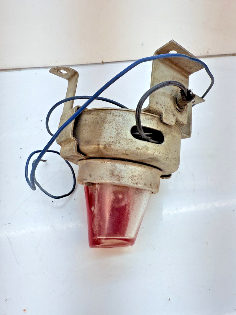 Vintage 1950's Chevy Bel Air  Under Hood Trunk Emergency Trouble Light B72-15