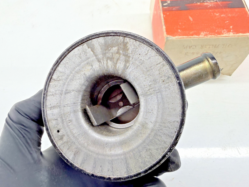 NOS OEM 1966 1967 1968 Ford Mustang F100 FALCON FAIRLANE Oil Filler Cap 289 C52