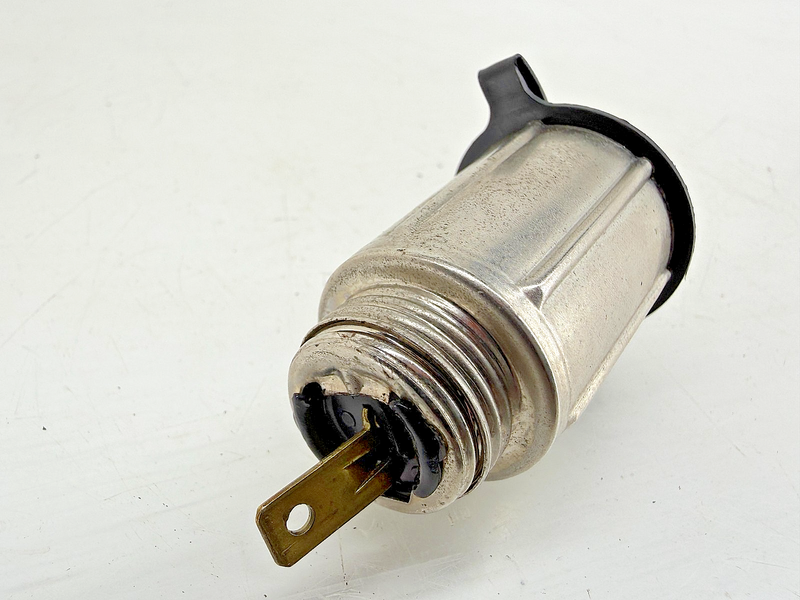 NOS FORD 12V DC POWER OUTLET HOUSING W/ DUST CAP E7-124